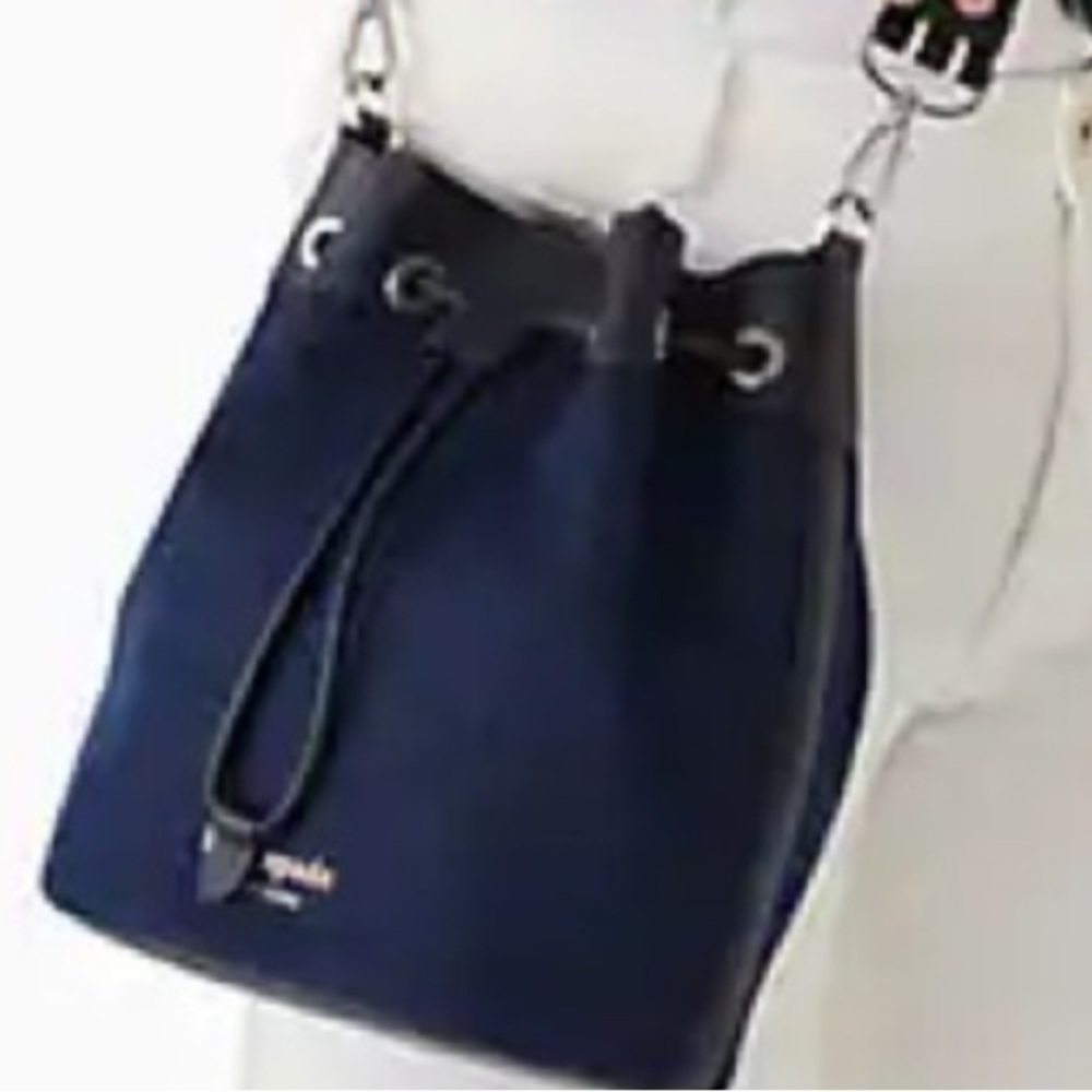 Kate spade Rosie bucket bag pebbled leather